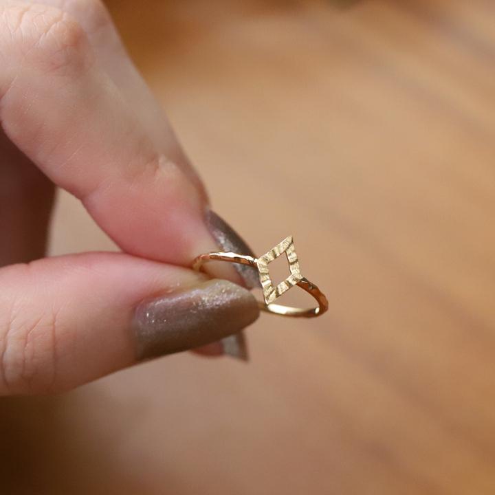 【土日限定2000円OFFクーポン有】 18金 リング k18 ピンキーリング k18リング ひし形 ロンバス 18k 指輪 レディース 18金指輪 18金リング ピンキー | DEVAS | 12