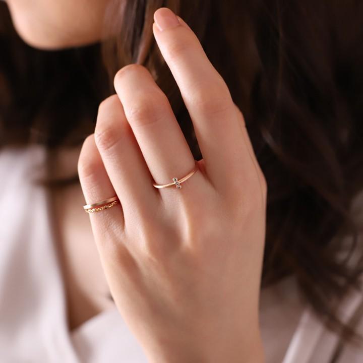 【土日限定2000円OFFクーポン有】 18金 リング k18 ピンキーリング ピンクゴールド 指輪 k18リング 3石 ダイヤ 18k レディース 18金指輪 18金リング | DEVAS | 10