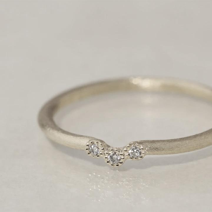 【土日限定1500円OFFクーポン有】 プラチナリング 指輪 プラチナ リング 3石 ダイヤモンド pt950 pt 指輪 レディース プラチナ指輪 シンプル 本物 地金 | DEVAS | 02