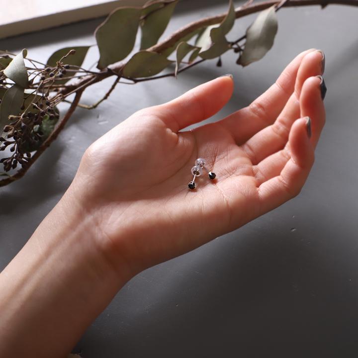 18金 ピアス k18 18金ピアス 18k ブラック ダイヤ 一粒 k18ピアス レディース ピアス18金 18kピアス 【在庫限り】 | DEVAS | 05