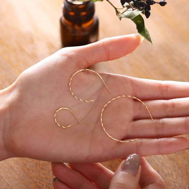 【土日限定1500円OFFクーポン有】 フープピアス 18k ピアス 18金 フープ k18 18金ピアス ツイスト(S) k18ピアス レディース ピアス18金 両耳 セット | DEVAS | 10