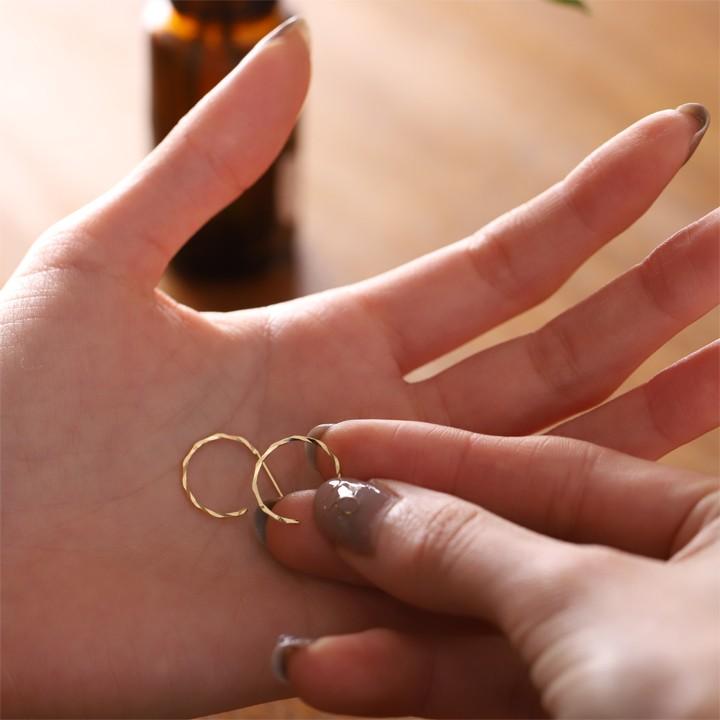 【土日限定1500円OFFクーポン有】 フープピアス 18k ピアス 18金 フープ k18 18金ピアス ツイスト(S) k18ピアス レディース ピアス18金 両耳 セット | DEVAS | 09