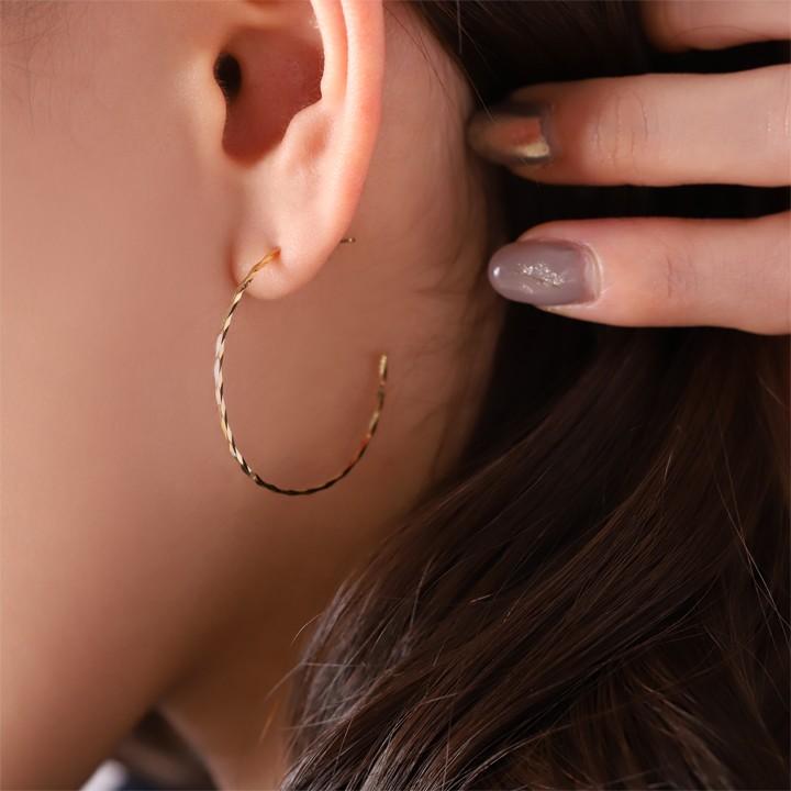 【土日限定2000円OFFクーポン有】 フープピアス 18k ピアス 18金 フープ k18 18金ピアス ツイスト(L) k18ピアス レディース ピアス18金 両耳 セット | DEVAS | 07