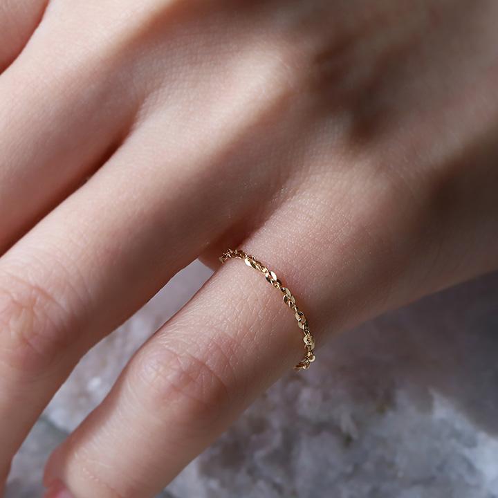18金 リング k18 ピンキーリング k18リング チェーンリング ツイストあずきチェーン 18k 指輪 レディース 18金指輪 18金リング 18kリング シンプル ピンキー | DEVAS | 01