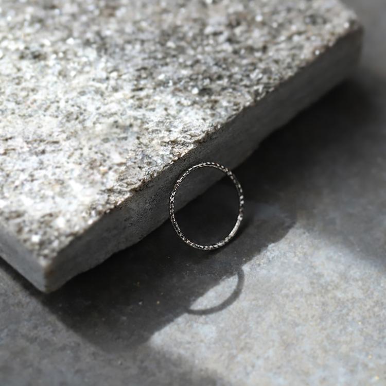 プラチナリング 指輪 プラチナ リング スパイラル カット pt900 pt 指輪 レディース プラチナ指輪 シンプル 本物 地金 華奢 細い つけっぱなし 普段使い | DEVAS | 01