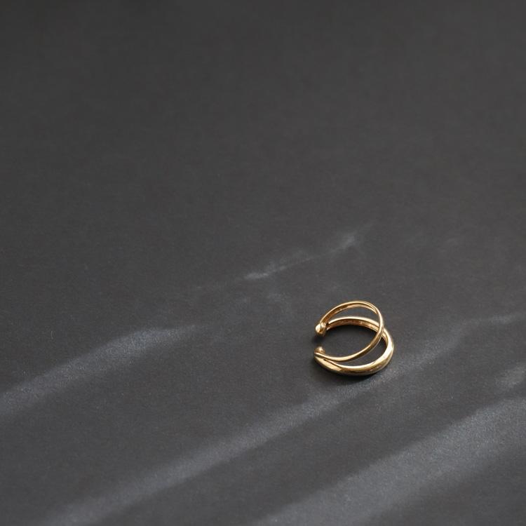 イヤーカフ 10金 イヤカフ k10 10k レディース ノンホール ピアス 2連 ダブル 重ね付け 10 金 ノンホールピアス シンプル ゴールド つけっぱなし 片耳 大ぶり | DEVAS | 01