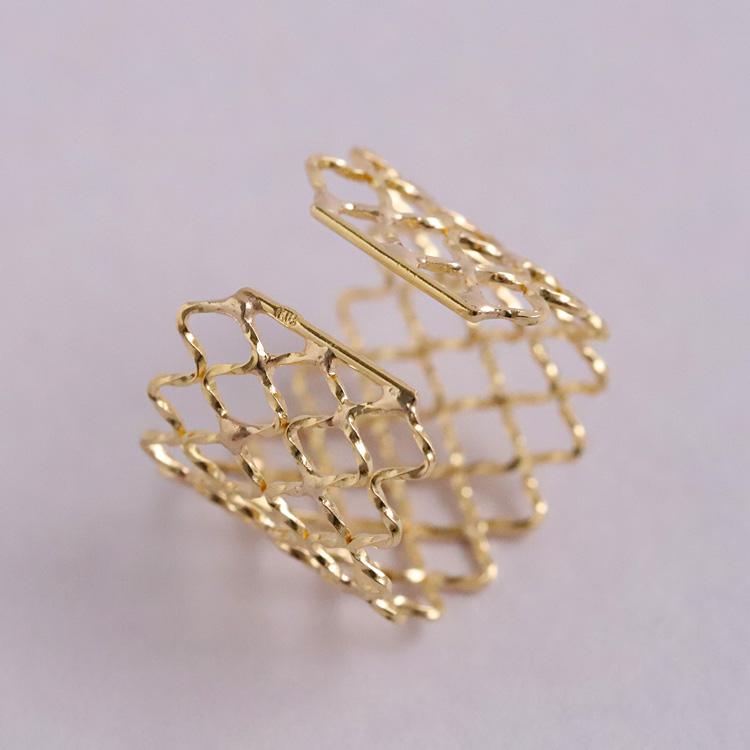 イヤーカフ 18金 イヤカフ k18 18k レディース ノンホール ピアス レース 透かし メッシュ 18 金 ノンホールピアス シンプル ゴールド 小さめ つけっぱなし | DEVAS | 05