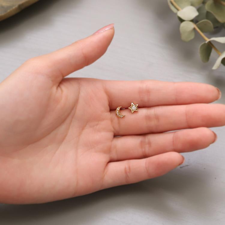 【土日限定2000円OFFクーポン有】 18金 ピアス k18 18金ピアス 18k 星 月 スター ハーフムーン ダイヤモンド k18ピアス レディース ピアス18金 両耳 | DEVAS | 12
