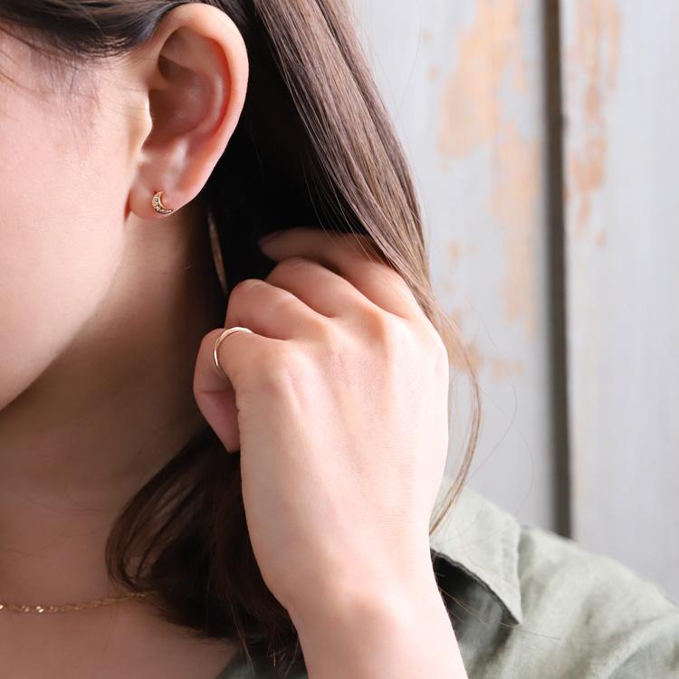 【土日限定2000円OFFクーポン有】 18金 ピアス k18 18金ピアス 18k 星 月 スター ハーフムーン ダイヤモンド k18ピアス レディース ピアス18金 両耳 | DEVAS | 02
