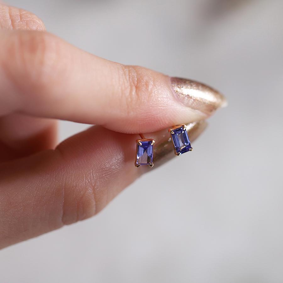 18金 ピアス k18 18金ピアス 18k タンザナイト スクエア 天然石 k18ピアス ピアス18金 18kピアス 小さめ つけっぱなし 両耳 | DEVAS | 10
