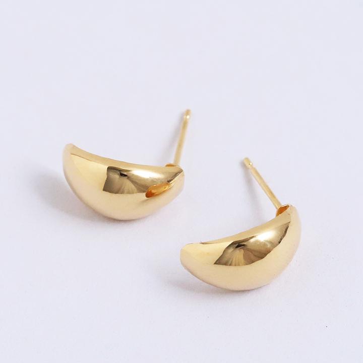 【土日限定2000円OFFクーポン有】 18金 ピアス k18 18金ピアス 18k 半月 月甲丸 k18ピアス レディース ピアス18金 18kピアス つけっぱなし 両耳 セット | DEVAS | 01