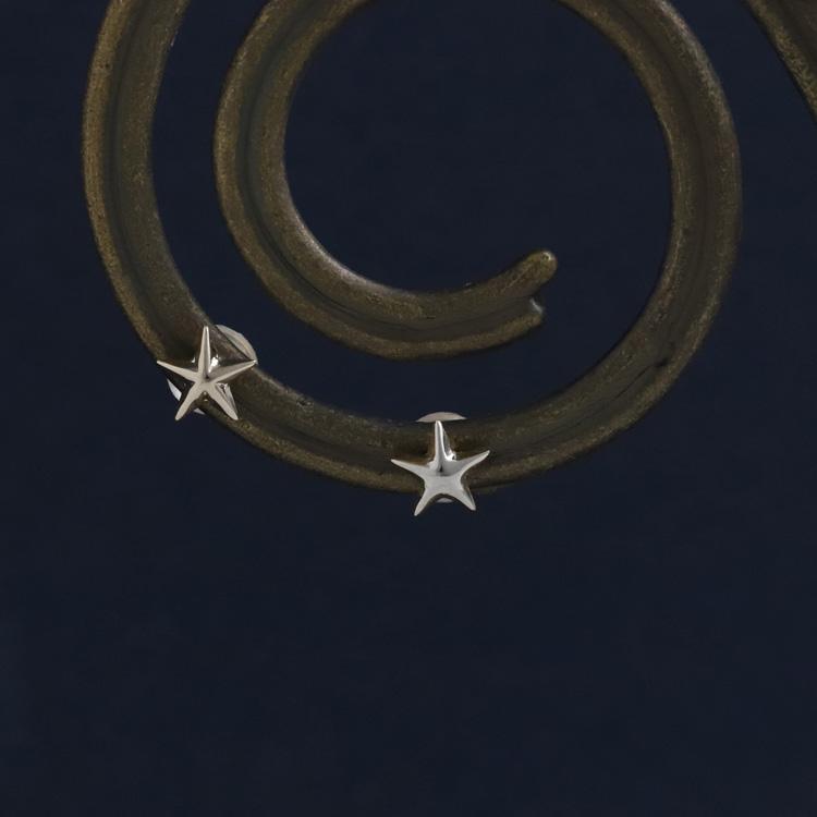 プラチナピアス ピアス プラチナ レディース 星 スター プラチナ950 ピアスプラチナ PT シンプル おしゃれ 小さめ 小さい 星ピアス スターピアス 両耳 セット | DEVAS | 01