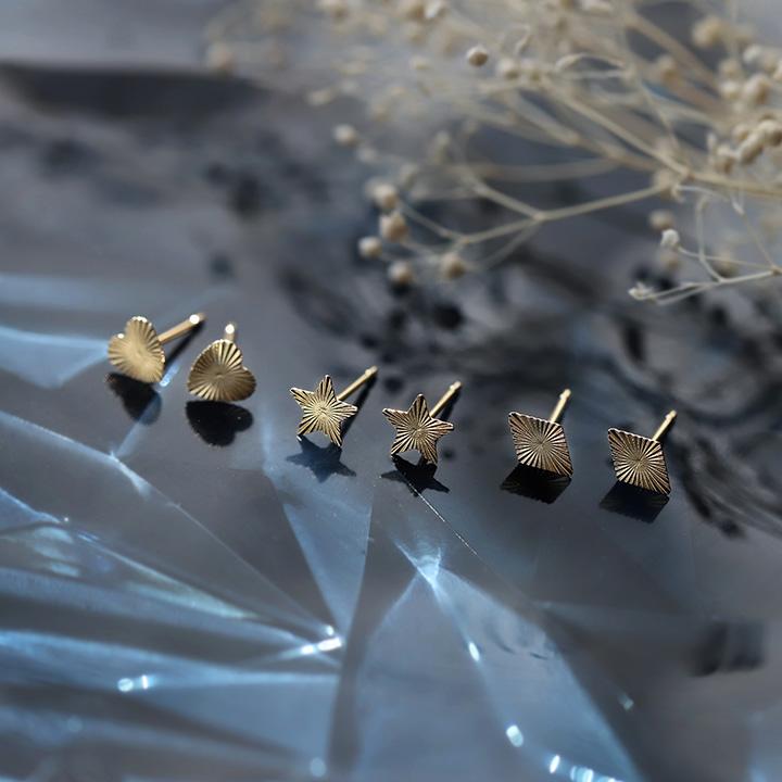 18金 ピアス k18 18金ピアス 18k 星 ハート ひし形 放射線模様  シンプル k18ピアス レディース ピアス18金 地金 | DEVAS | 01