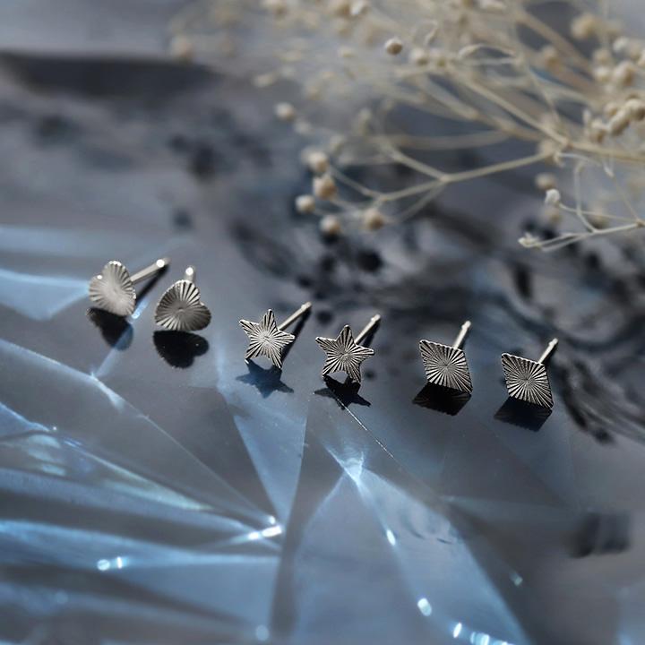 プラチナピアス ピアス プラチナ レディース 星 ハート ひし形 放射線模様 プラチナ900 ピアスプラチナ PT シンプル | DEVAS | 01