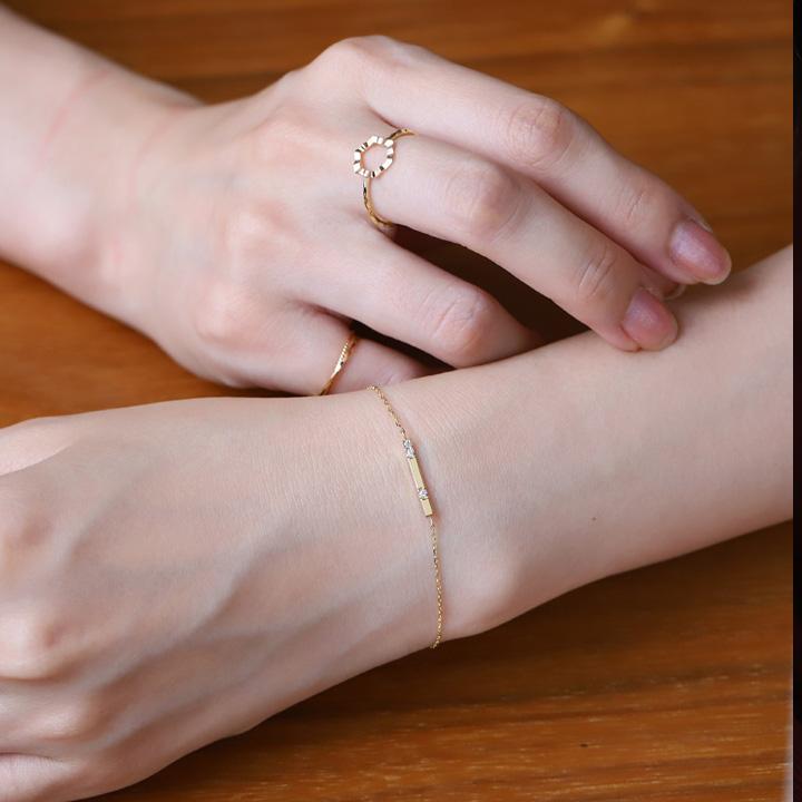 1月日曜限定 7%クーポン▽ 18金 ブレスレット k18 18金ブレスレット 18k レディース チョコバー ダイヤ 4石 チェーン ブレスレットレディース : scn-b021 : デザイナーズジュエリー DEVAS - 通販 - Yahoo!ショッピング 1月日曜限定 7%クーポン▽ 18金 ブレスレット k18 18金ブレスレット 18k レディース チョコバー ダイヤ 4石 チェーン ブレスレットレディース : scn-b021 : デザイナーズジュエリー DEVAS - 通販 - Yahoo!ショッピング
