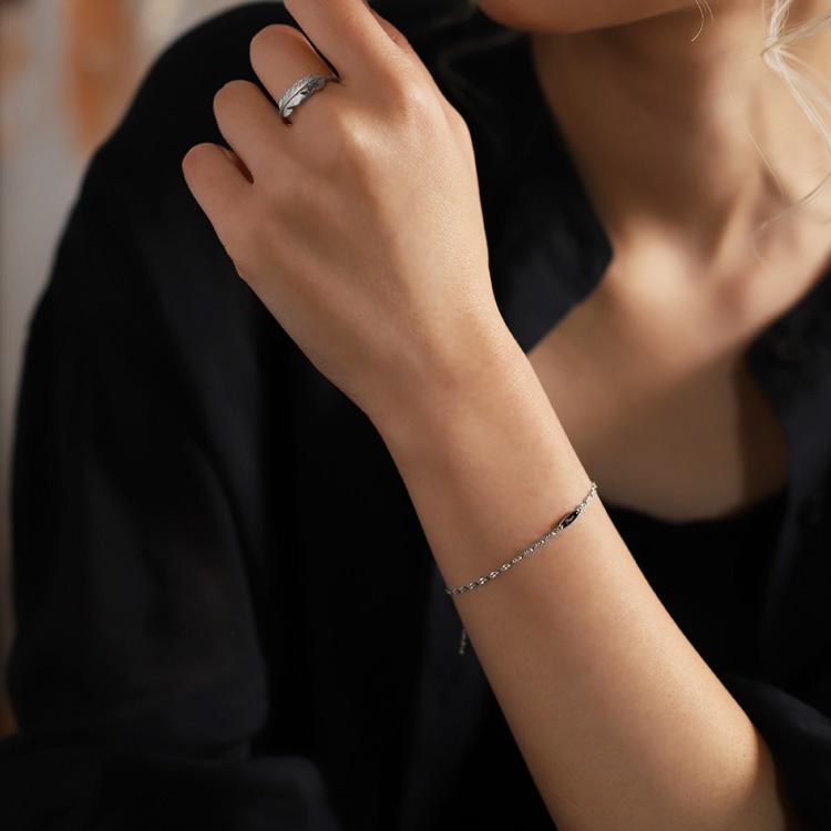 【土日限定1500円OFFクーポン有】 プラチナブレスレット レディース ブレスレット プラチナ 刻印 名入れ ブルームチェーン1.6mm幅 チェーン シンプル | DEVAS | 02