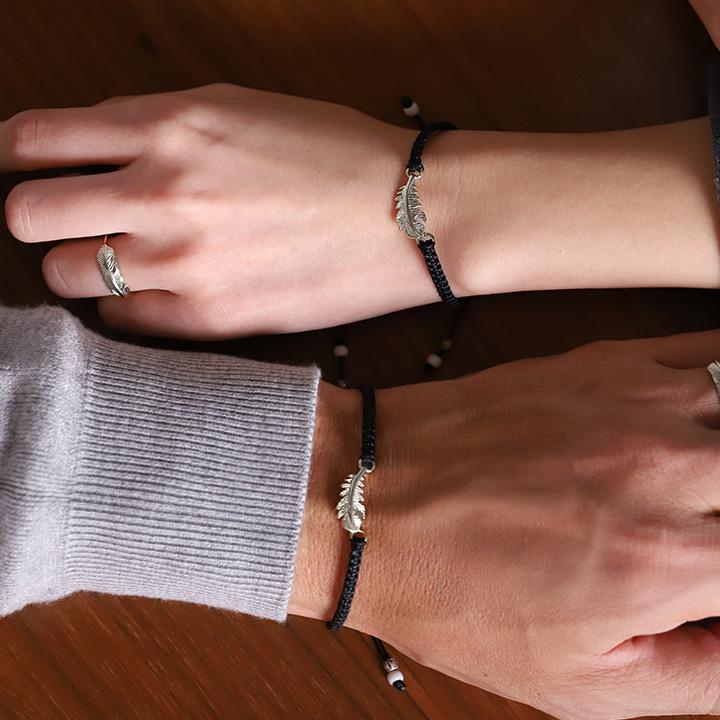 プラチナブレスレット レディース ブレスレット プラチナ フェザー 羽 コードブレス ペア PT950 シンプル ブレスレットレディース メンズ インディアン | DEVAS | 14