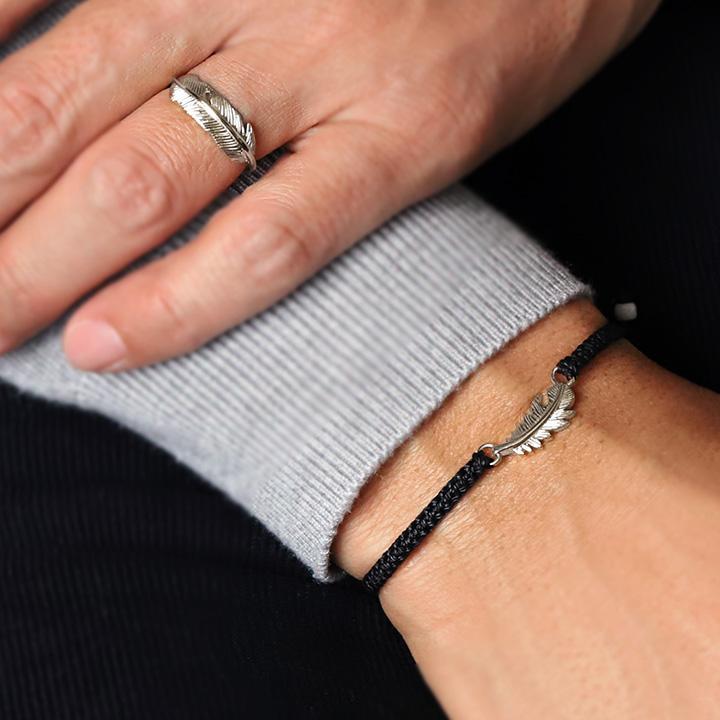 プラチナブレスレット レディース ブレスレット プラチナ フェザー 羽 コードブレス ペア PT950 シンプル ブレスレットレディース メンズ インディアン | DEVAS | 15