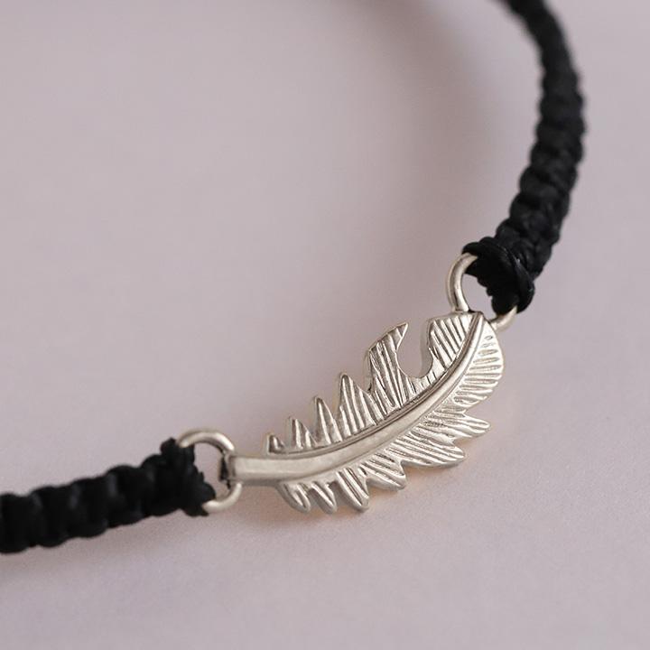 プラチナブレスレット レディース ブレスレット プラチナ フェザー 羽 コードブレス ペア PT950 シンプル ブレスレットレディース メンズ インディアン | DEVAS | 04