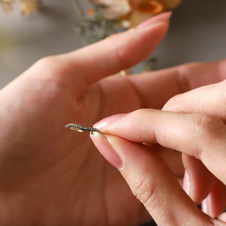 イヤーカフ プラチナ イヤカフ PT950 レディース プラチナ950 ノンホール ピアス ウェーブ  Pt950 ノンホールピアス シンプル 小さめ つけっぱなし 片耳 | DEVAS | 09