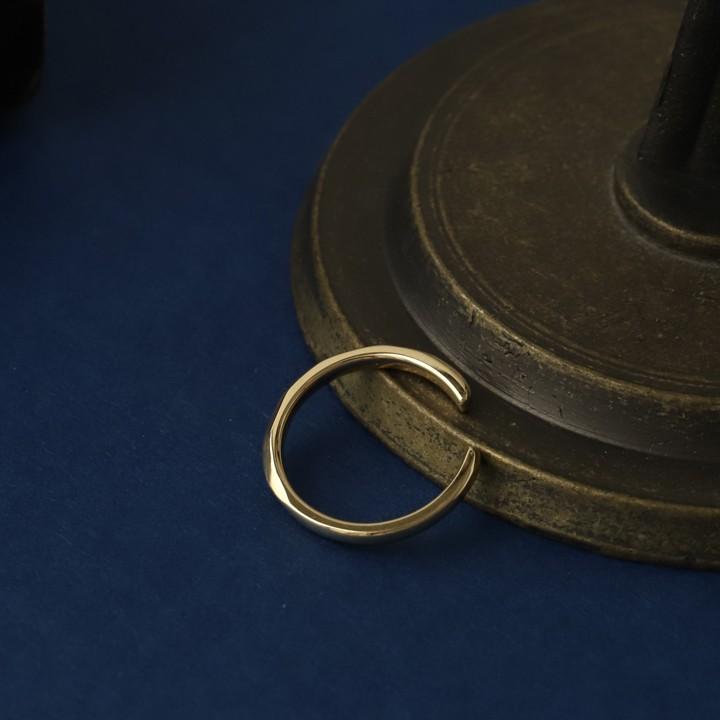 【土日限定2000円OFFクーポン有】 イヤーカフ 18金 イヤカフ k18 18k レディース ノンホール ピアス 光沢 マット ひねり ノンホールピアス 片耳 | DEVAS | 01