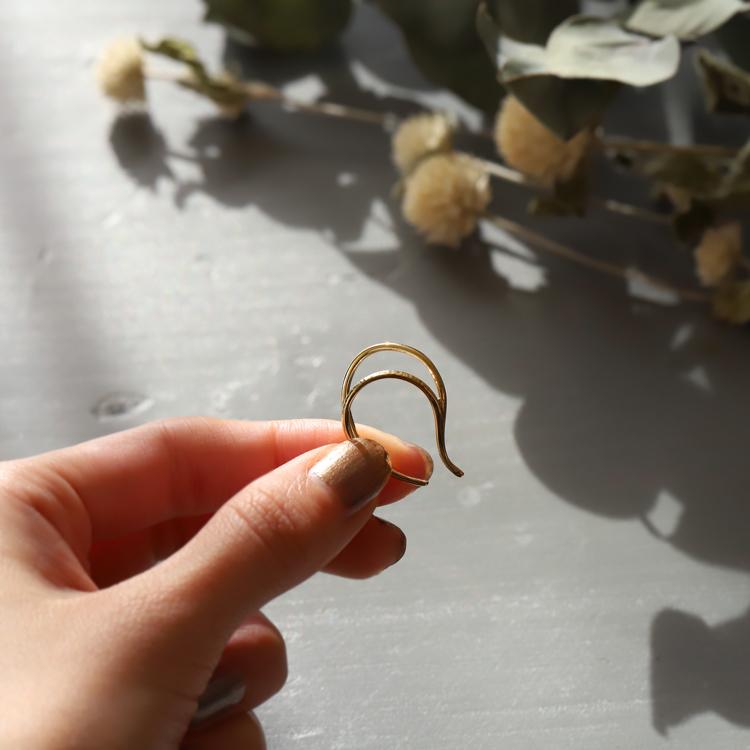 【土日限定3500円OFFクーポン有】 イヤーカフ 18金 イヤカフ k18 18k レディース ノンホール ピアス 2連 ダブル 重ね付け ノンホールピアス 片耳 大ぶり | DEVAS | 08