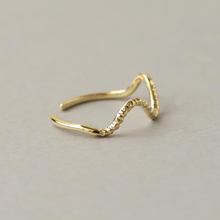 【土日限定2000円OFFクーポン有】 イヤーカフ 18金 イヤカフ k18 18k レディース ノンホール ピアス ウェーブ 凸凹 ノンホールピアス 片耳 大ぶり | DEVAS | 07