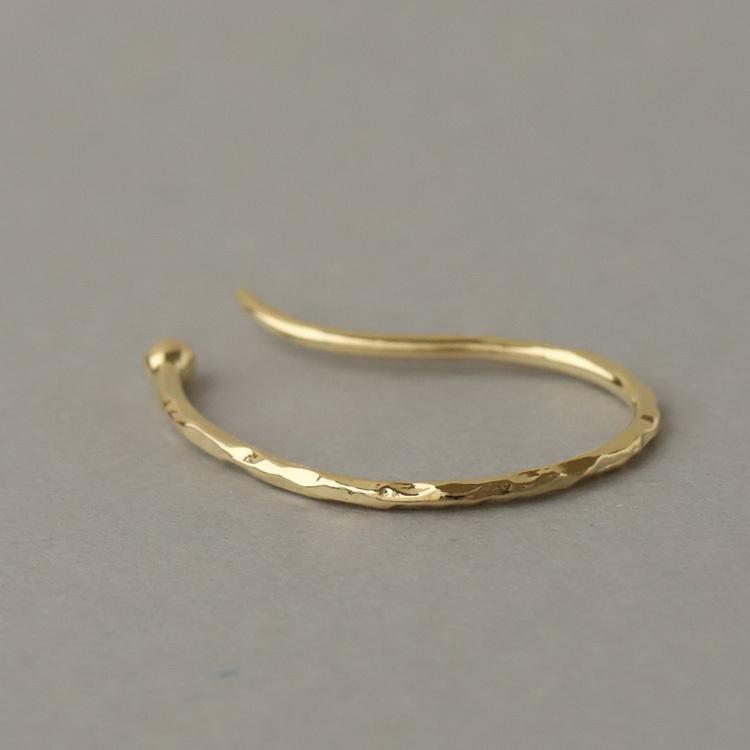 【土日限定2000円OFFクーポン有】 イヤーカフ 18金 イヤカフ k18 18k レディース ノンホール ピアス 凸凹 槌目 ノンホールピアス 片耳 大ぶり | DEVAS | 04