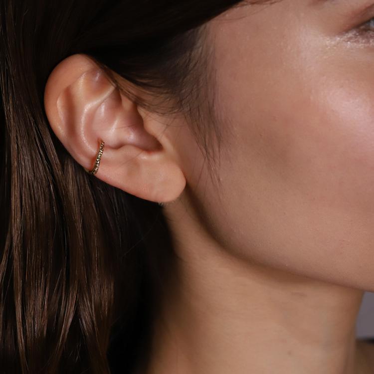 【土日限定2000円OFFクーポン有】 イヤーカフ 18金 イヤカフ k18 18k レディース ノンホール ピアス ウェーブ 凸凹 ノンホールピアス つけっぱなし 片耳 | DEVAS | 03