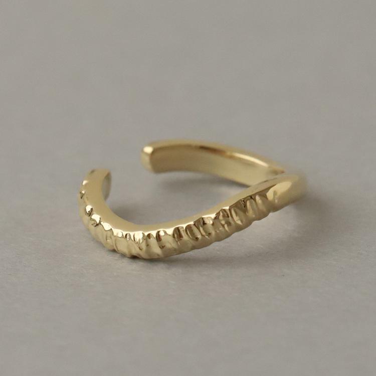 【土日限定2000円OFFクーポン有】 イヤーカフ 18金 イヤカフ k18 18k レディース ノンホール ピアス ウェーブ 凸凹 ノンホールピアス つけっぱなし 片耳 | DEVAS | 04