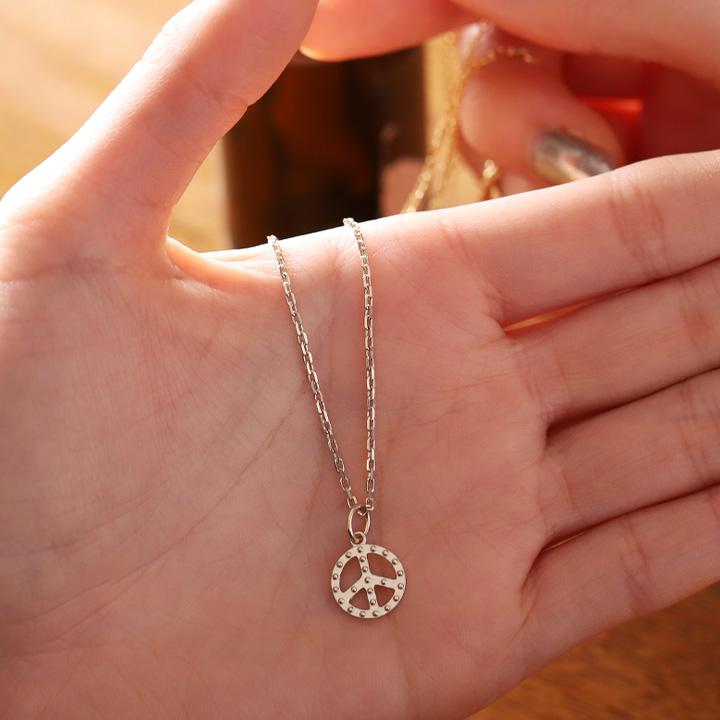 ペンダントトップ プラチナ ネックレス トップ ペンダント レディース Pt950 ピースマーク 平和 ミル打ち プラチナペンダント プラチナネックレストップ | DEVAS | 11