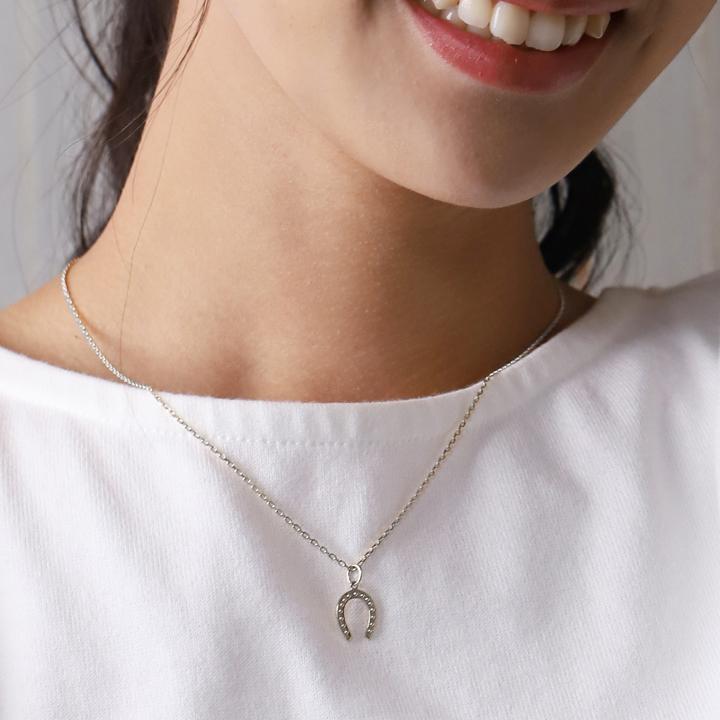 ペンダントトップ プラチナ ネックレス トップ ペンダント レディース Pt950 馬蹄 ホースシュー ミル打ち プラチナペンダント プラチナネックレストップ | DEVAS | 02