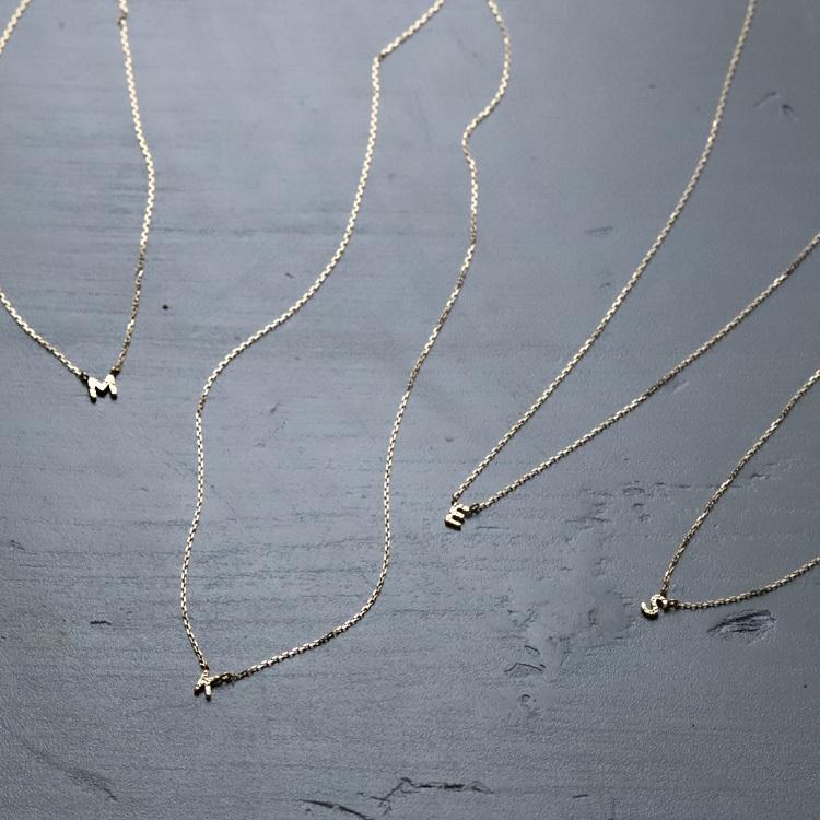 【土日限定2000円OFFクーポン有】 18金ネックレス k18 ネックレス 18金 レディース イニシャル アルファベット カスタマイズ 18k あずきチェーン 小豆 | DEVAS | 11