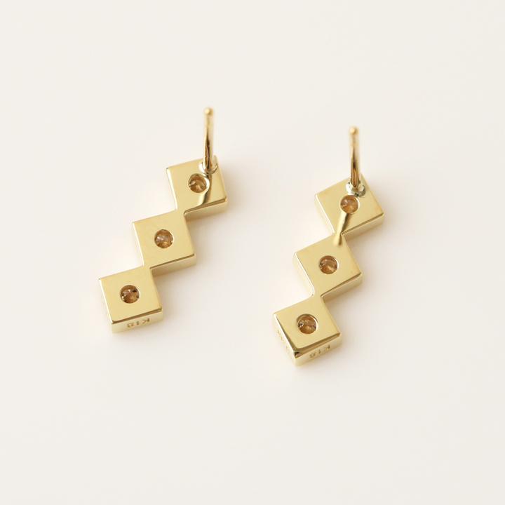 DEVAS 9月土日限定 7%クーポン▽ 18金 ピアス k18 18金ピアス
