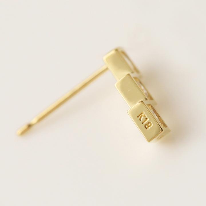 【土日限定5000円OFFクーポン有】 18金 ピアス k18 18金ピアス 18k トリロジーシリーズ 縦 3石 ダイヤシンプル k18ピアス レディース ピアス18金 両耳 | DEVAS | 04