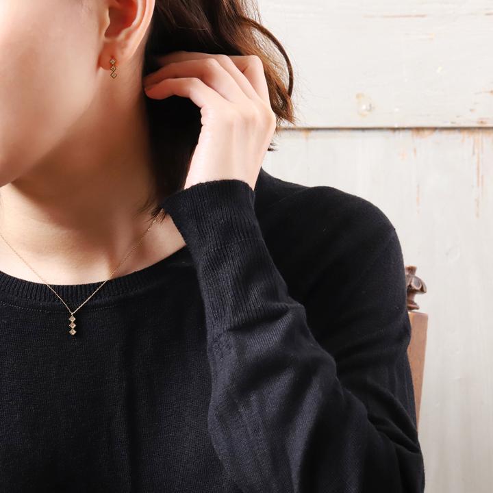 【土日限定5000円OFFクーポン有】 18金 ピアス k18 18金ピアス 18k トリロジーシリーズ 縦 3石 ダイヤシンプル k18ピアス レディース ピアス18金 両耳 | DEVAS | 09