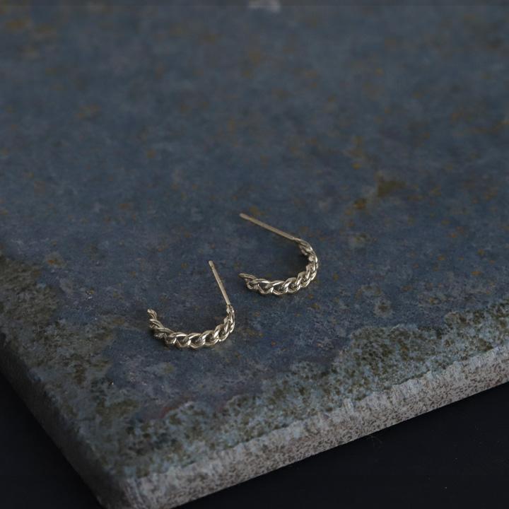 プラチナピアス ピアス プラチナ レディース エターナル チェーン プラチナ950 ピアスプラチナ PT シンプル おしゃれ 地金 小さめ 小さい 両耳 セット | DEVAS | 01