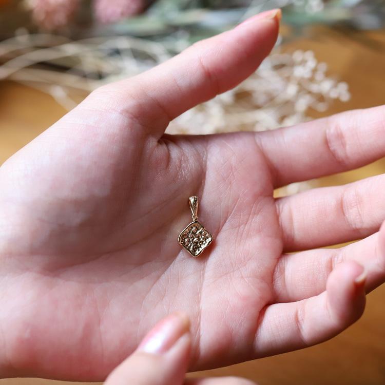【土日限定3500円OFFクーポン有】 ペンダントトップ 18金 ハワイアンジュエリー k18 スクエア ハワイアン 18金ネックレス 18k プラチナ ピンクゴールド | DEVAS | 14