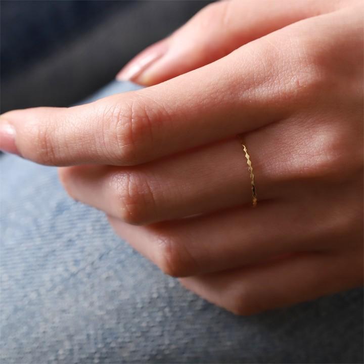18金 リング k18 ピンキーリング k18リング ロンバス ひし形 18k 指輪 レディース 18金指輪 18金リング シンプル 極細 | DEVAS | 09