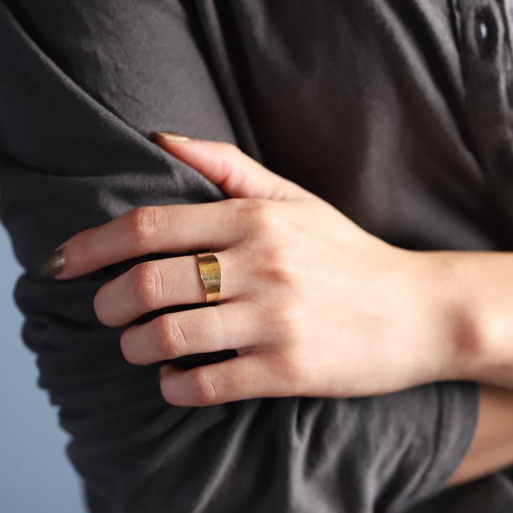 【6/14~15限定5000円OFFクーポン有】18金 リング k18 k18リング ワイド 槌目 オーバル メンズ 18k 指輪 レディース 18金指輪 18金リング シンプル 幅広の画像