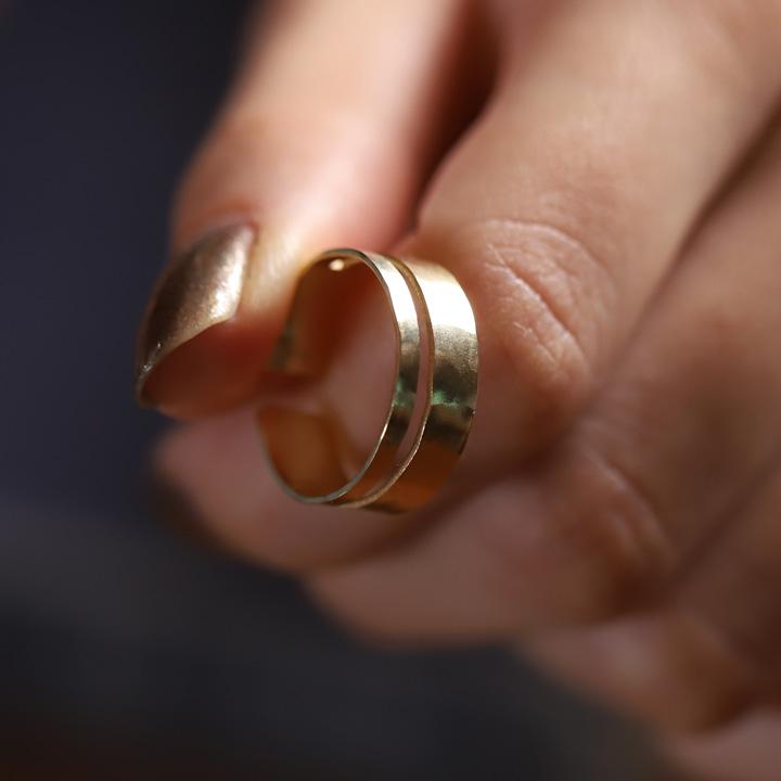 【土日限定5000円OFFクーポン有】 18金 リング k18 k18リング ワイド 槌目 ライン メンズ 18k 指輪 レディース 18金指輪 18金リング シンプル幅広 | DEVAS | 07