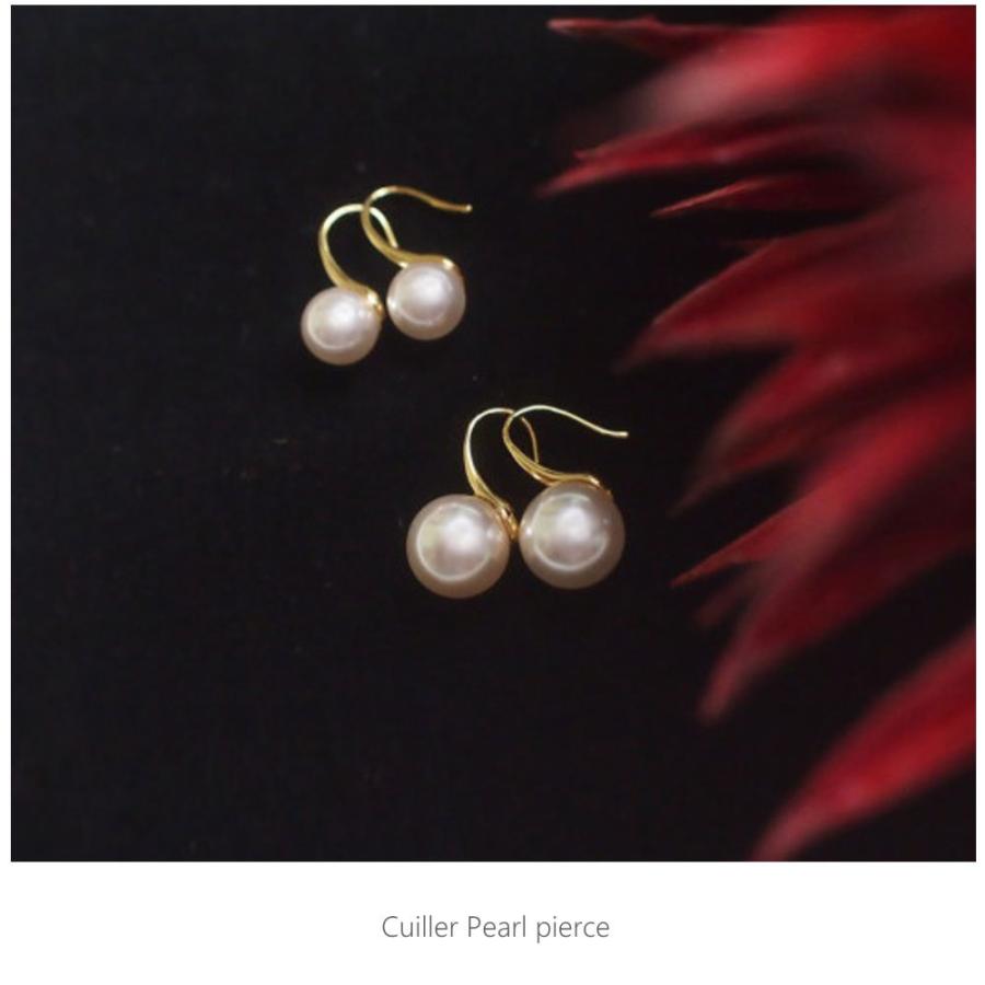 Cuiller　ホワイトパールピアス / イヤリング《8ミリ/10ミリ》 フェイスラインを美しく魅せるスプーンフック |  | 01