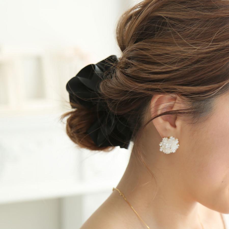 Flowerブーケロンホワイトビジューピアス / イヤリング |  | 03