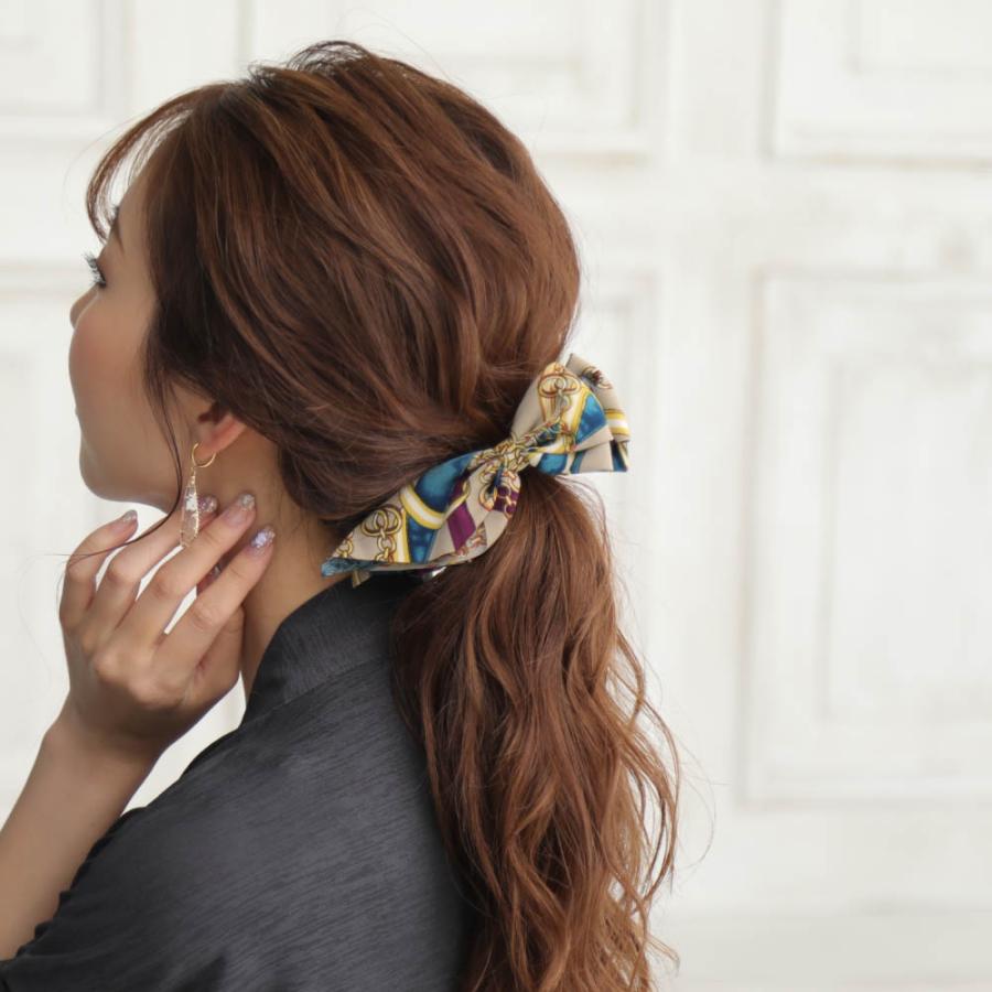 ハーフノット リボンバナナクリップ アースカラー スカーフ柄 くすみ 片結び バナナクリップ ヘアアクセ ヘアアクセサリー |  | 01