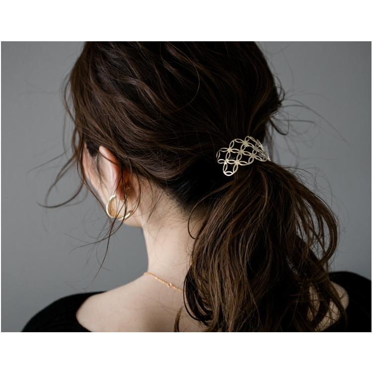 クロワゾンネ ポニーフック 七宝模様 ヘアゴム付き 透かし クロワゾンネ ポニーフック 七宝模様 ヘアゴム付き 透かし