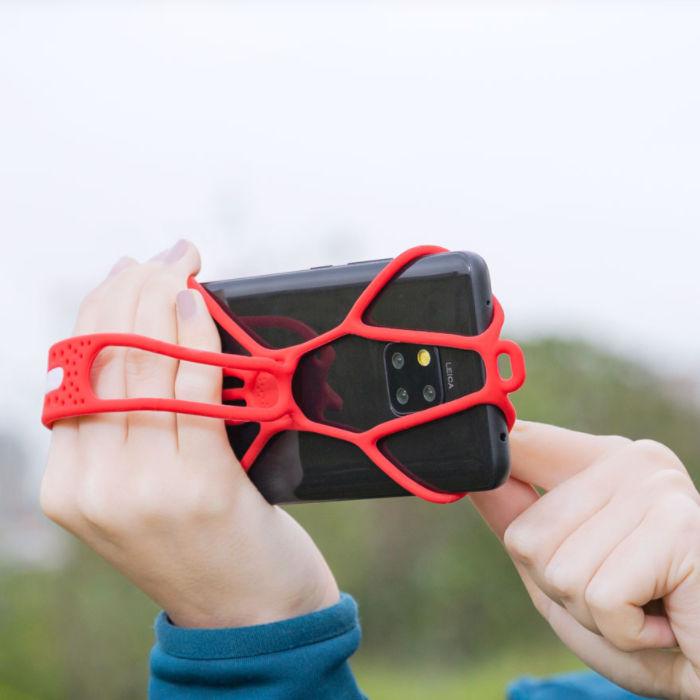 Bone 新感覚 ウォーキング ジョギング用 スマホホルダー 手に持つ感覚で使える 4 7 7 2インチのスマホ対応 ランニング ジム 洗える Run Tie Handheld Ph032 Bk Dha Direct 通販 Yahoo ショッピング