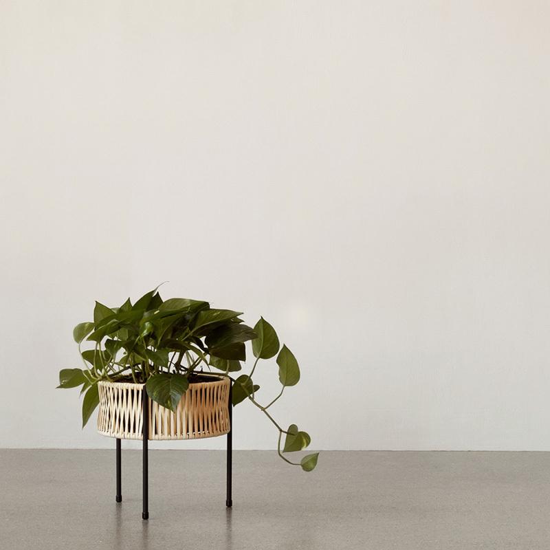 Audo MENU メニュー ウマノフ プランター H27 父の日【北欧 輸入 家具 インテリア雑貨 プランター おしゃれ】 プランター 北欧 輸入 家具 インテリア雑貨 おしゃれ MENU メニュー ウマノフ H27 父の日