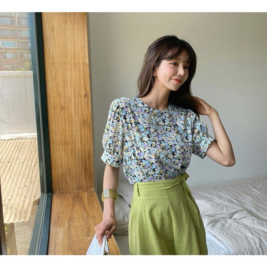 レディース トップス ブラウス 半袖 ハーフスリーブ 花柄 小花柄 フラワー レトロ パフ袖 パフスリーブ ガーリー 可愛い かわいい 春 夏 韓国 ファッション Dholic 通販 Paypayモール
