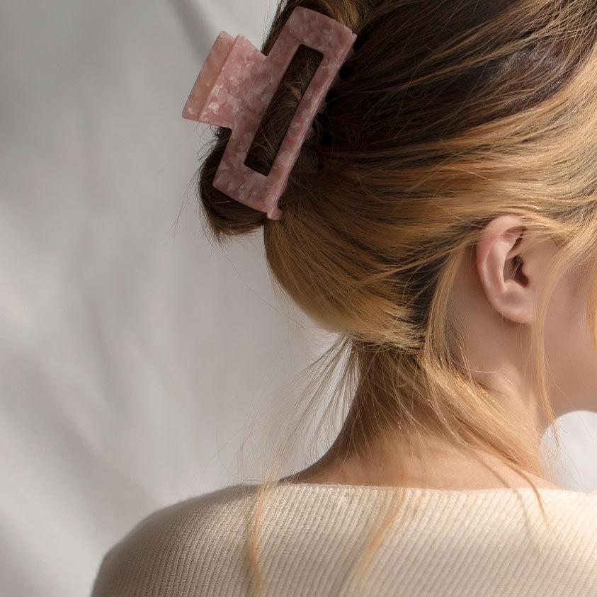 ヘアアクセサリー ヘアクリップ ヘアピン アクリル アップスタイル ハーフアップ 無地 シンプル 同窓会 パーティー 結婚式 スクエア カジュアル 秋 春 Dholic 通販 Paypayモール