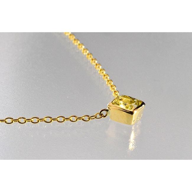 イエローダイヤ一粒ネックレス イエローゴールドクッション